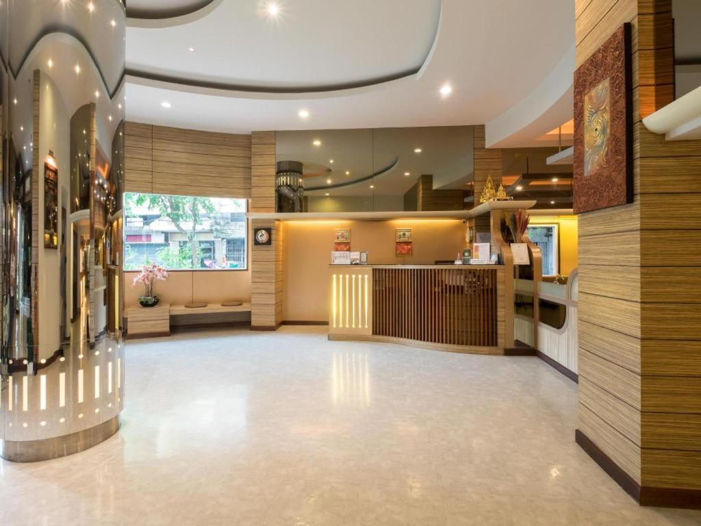 New Suanmali Hotel Bangkok Exterior photo