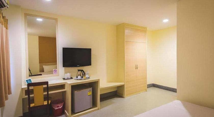 New Suanmali Hotel Bangkok Exterior photo