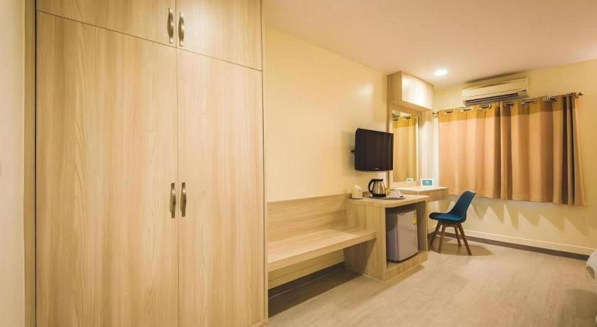New Suanmali Hotel Bangkok Exterior photo
