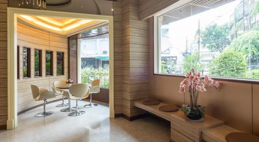 New Suanmali Hotel Bangkok Exterior photo