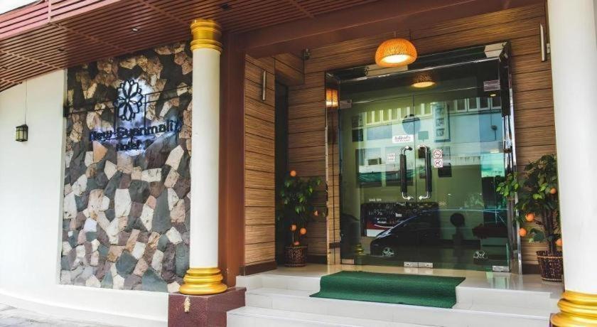 New Suanmali Hotel Bangkok Exterior photo