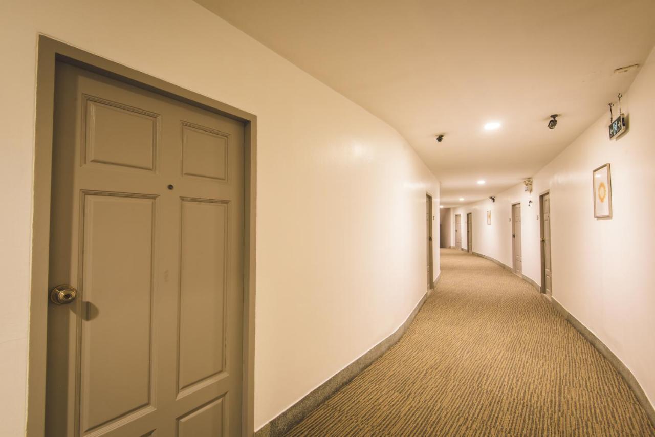 New Suanmali Hotel Bangkok Exterior photo